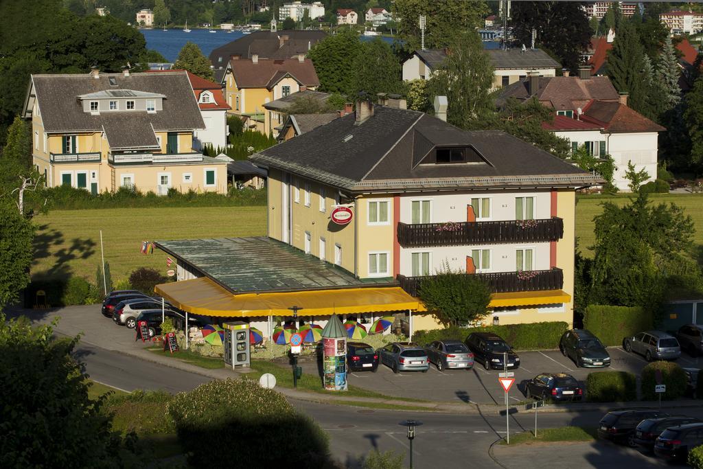 Kirchenwirt Hotel Velden am Wörthersee Exterior photo