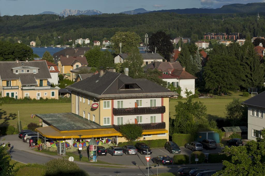 Kirchenwirt Hotel Velden am Wörthersee Exterior photo