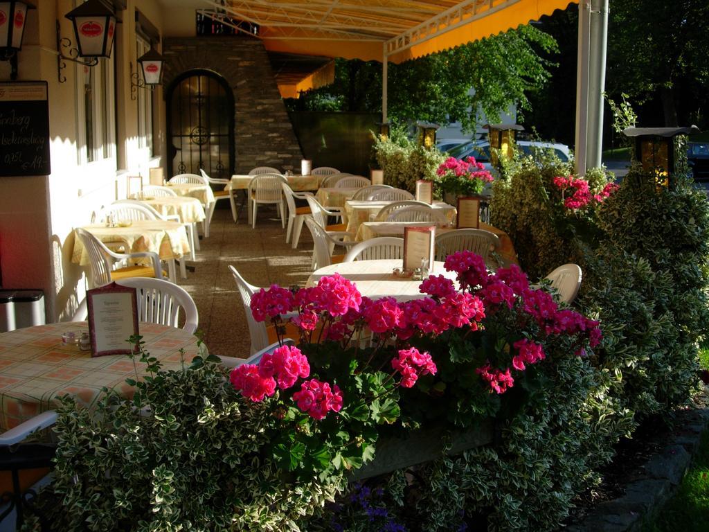 Kirchenwirt Hotel Velden am Wörthersee Exterior photo